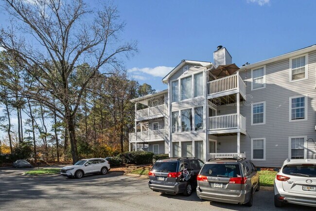 Building Photo - 907 Augusta Dr