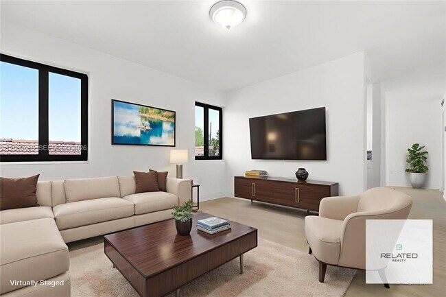 Building Photo - 3522 SW 25th St