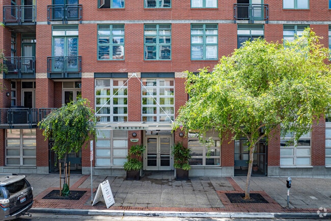 Entrance - Parkloft