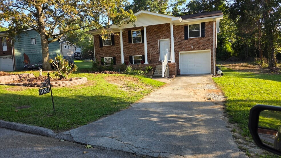 Building Photo - 4031 E Freedom Cir