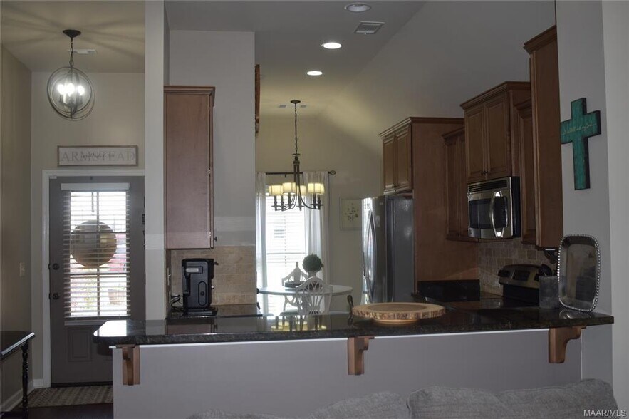 Building Photo - 9103 White Poplar Cir