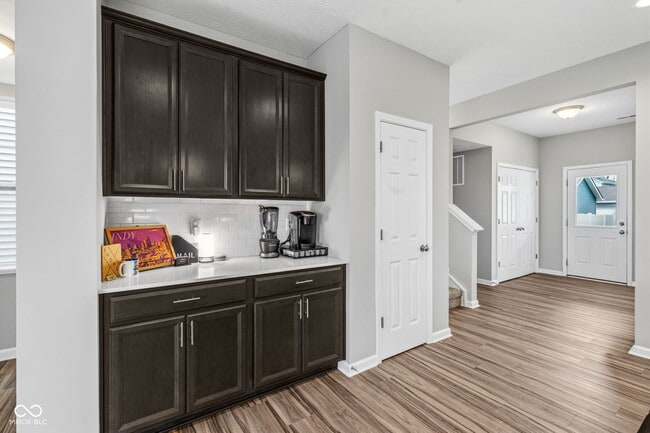 Building Photo - 366 Steeples Blvd