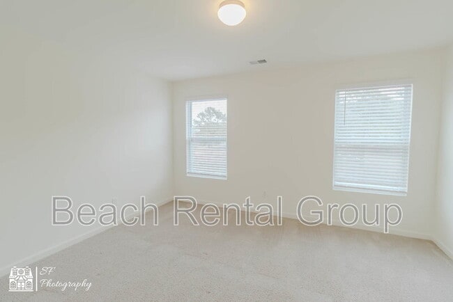 Building Photo - 109 Oxfordshire St