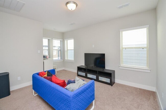 Building Photo - 12538 Holly Blue Ln
