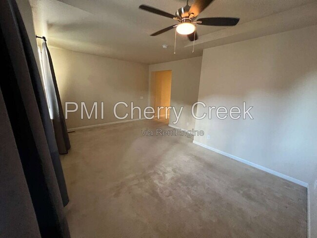 Building Photo - 8159 S Akron Ct