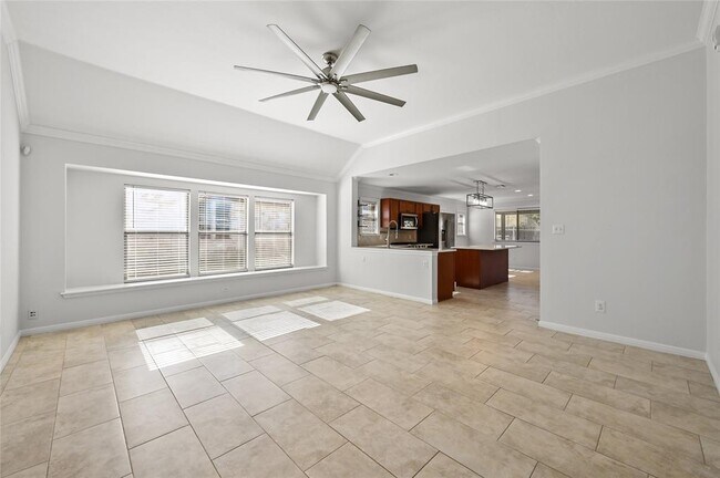 Building Photo - 6909 Bay City Bend