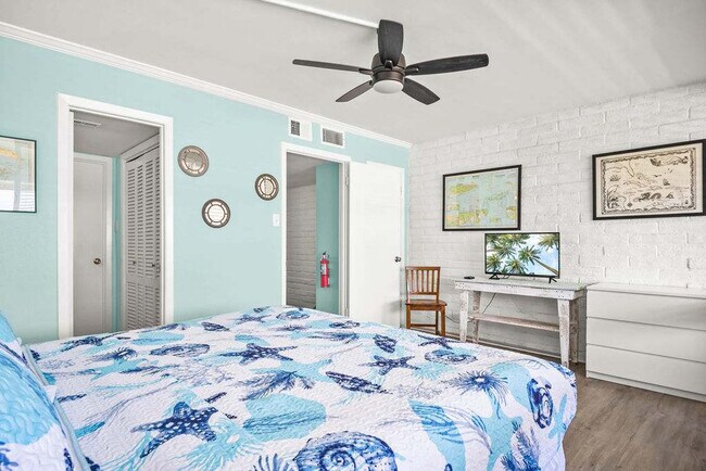 Building Photo - 1412 Eleventh Street-SI FL2-ID1023183P