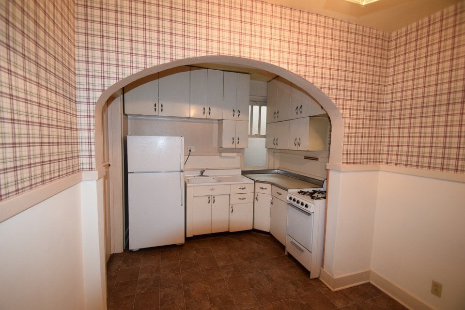 Building Photo - 528 State St