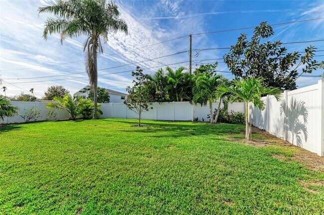 Building Photo - 6000 Bayou Grande Blvd NE