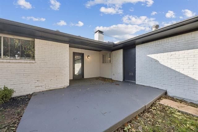 Building Photo - 2413 Bluffton Dr