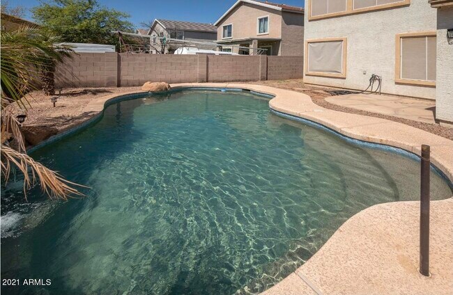 Building Photo - 12225 W Flanagan St