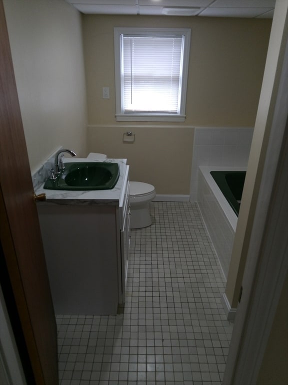 Building Photo - 121 King Philip Rd