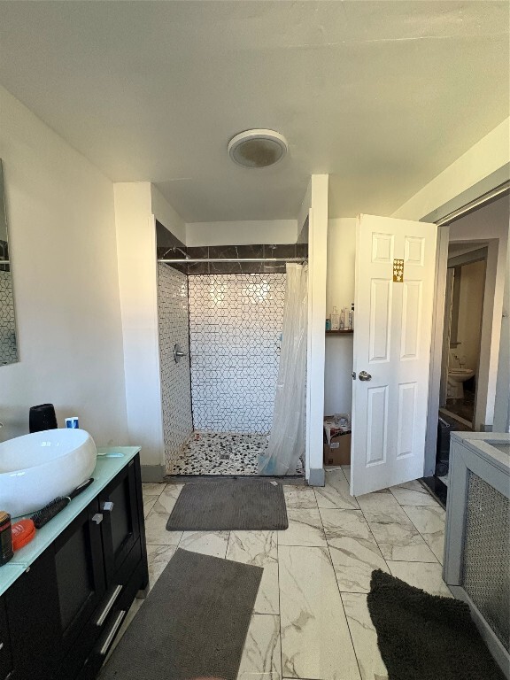 Building Photo - 171 Chapin St