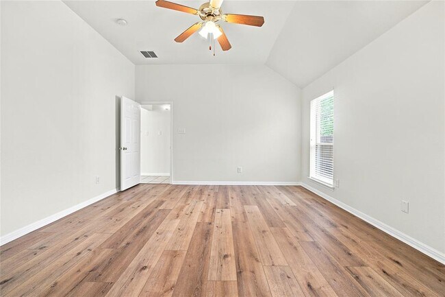 Building Photo - 12521 Canyon Glen Dr