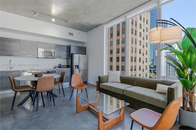 Building Photo - 151 SE 1st St