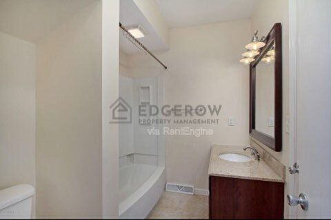 Building Photo - 352 Holmdene Blvd NE