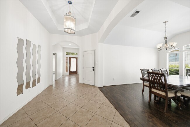Building Photo - 3802 Windmill Links Dr