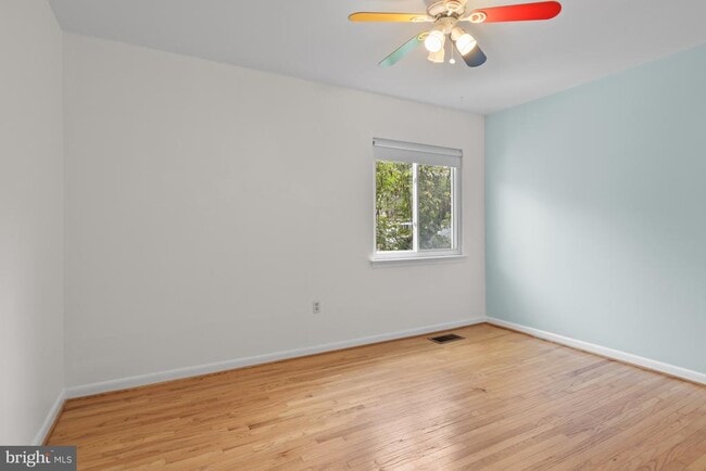 Building Photo - 1424 Yellowwood Ct