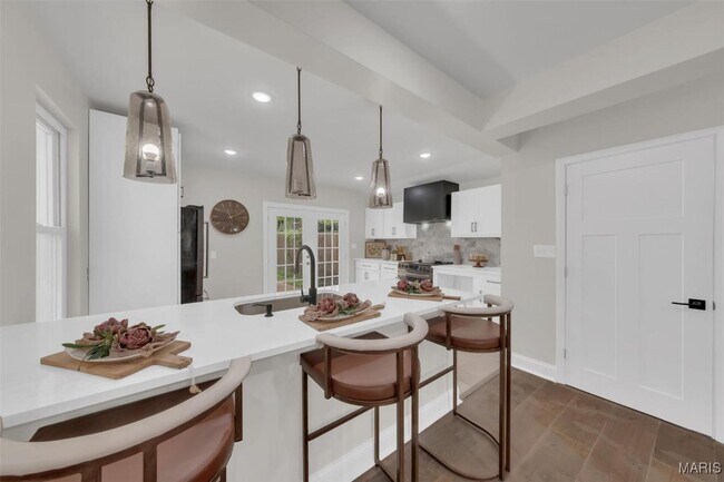 Building Photo - 6815 Wise Ave