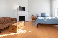 Building Photo - 523 Park Ave