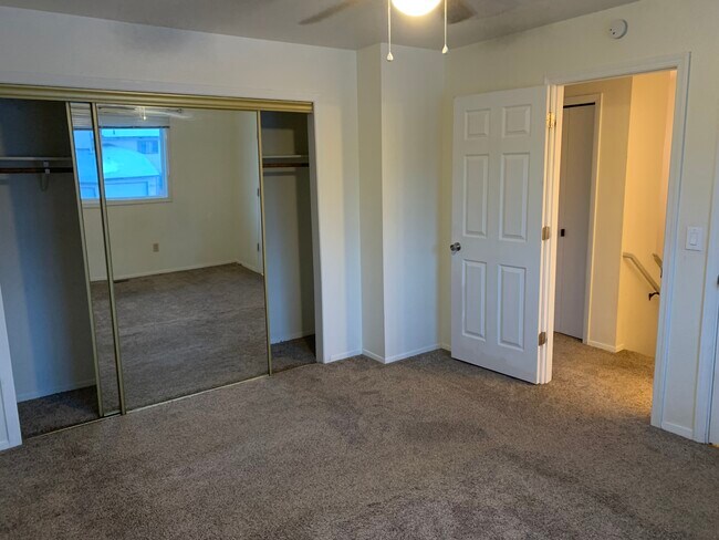 Master bedroom - 8150 Little Dipper Ave