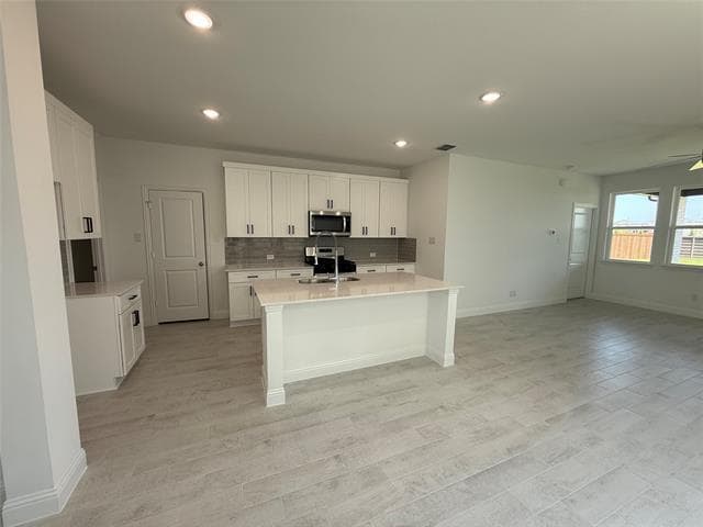 Building Photo - 2734 Island Palm Ct