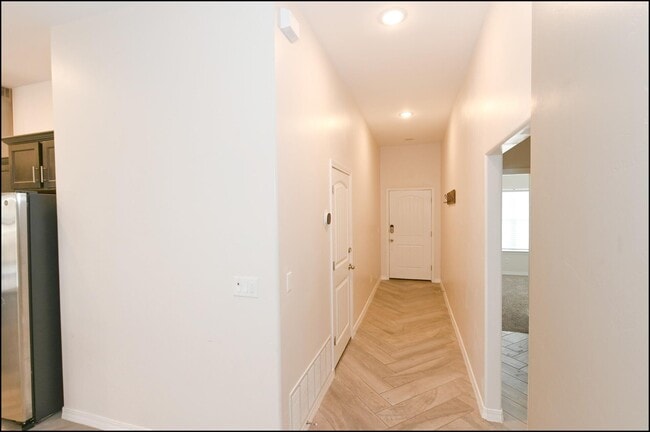 Building Photo - 14905 Tierra Haven Ave
