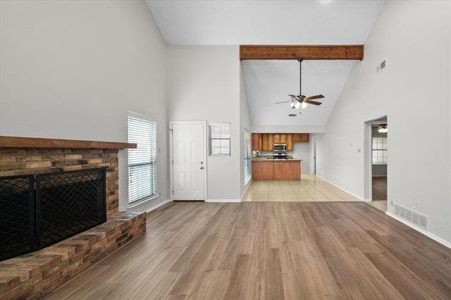 Building Photo - 5204 Yucca Dr