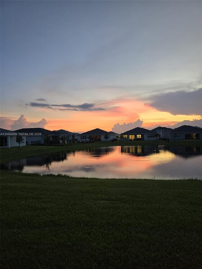 Building Photo - 10503 SW Orana Dr