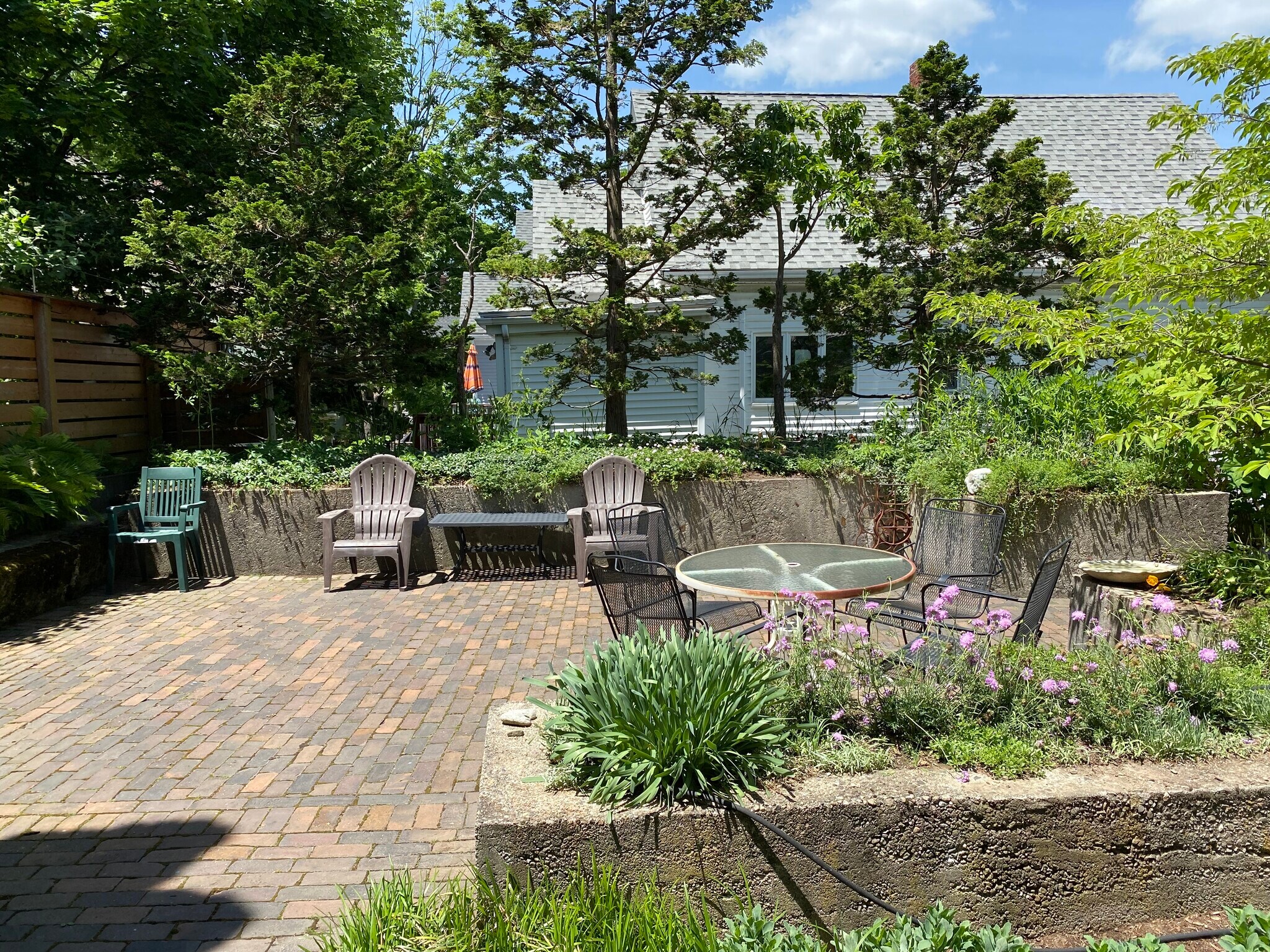 Building Photo - 90 Chandler St