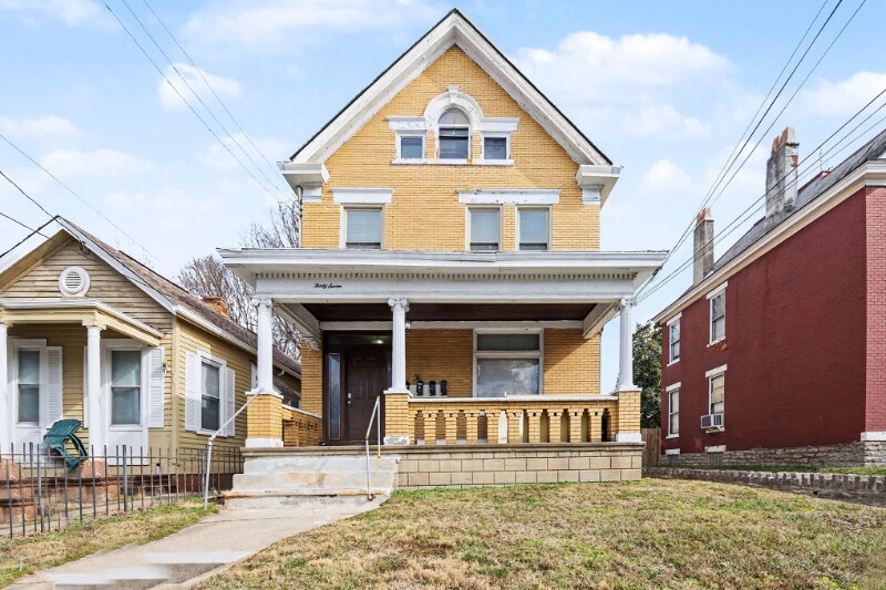 Building Photo - 37 Euclid St