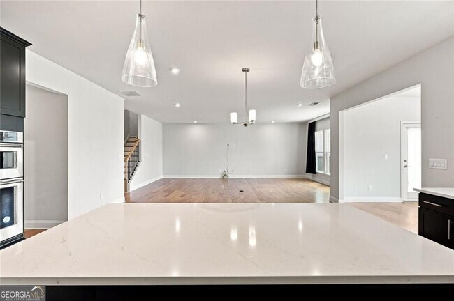 Building Photo - 406 Riverclub Rd