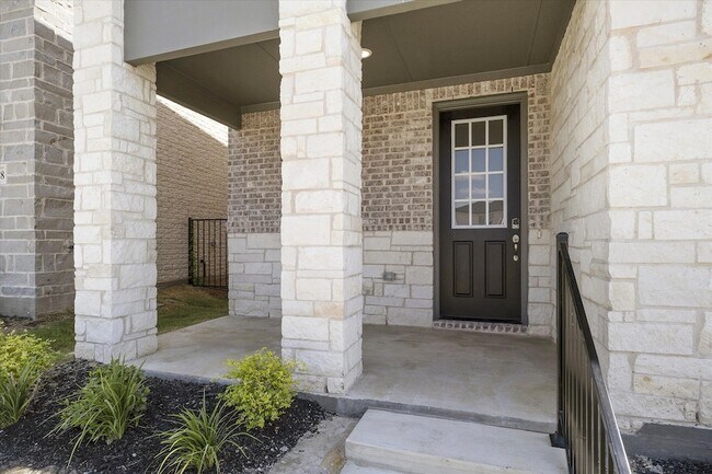 Building Photo - 1814 Waterwalk Dr