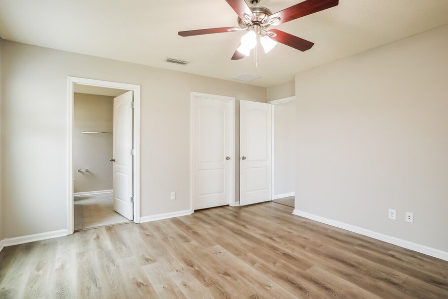 Building Photo - 3426 Canyon Falls Dr