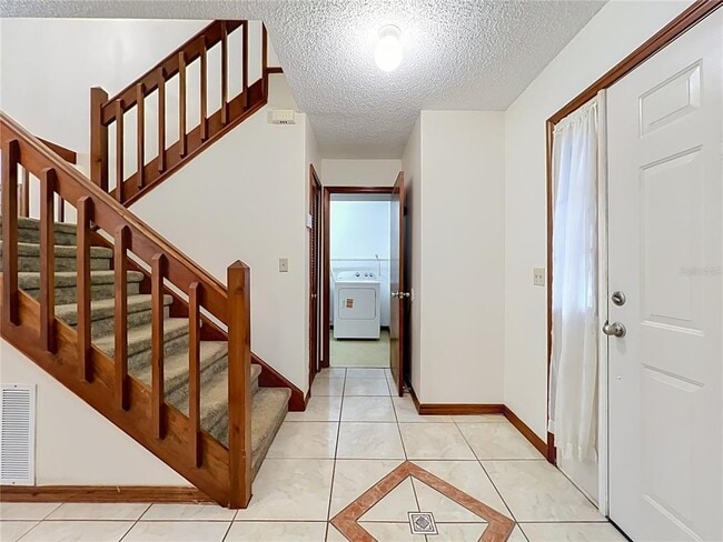 Building Photo - 4119 Waterview Loop