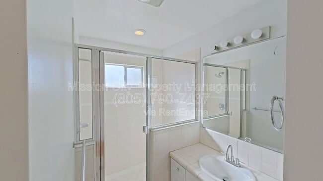 Building Photo - 721 Eucalyptus Ave