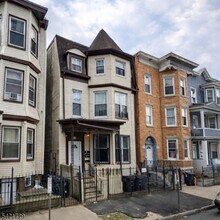 Building Photo - 139 Clifton Ave