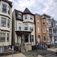 Building Photo - 139 Clifton Ave