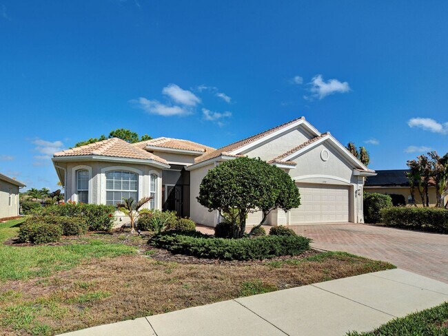 Building Photo - 3BD/2BA/3 Car Garage in Stoneybrook