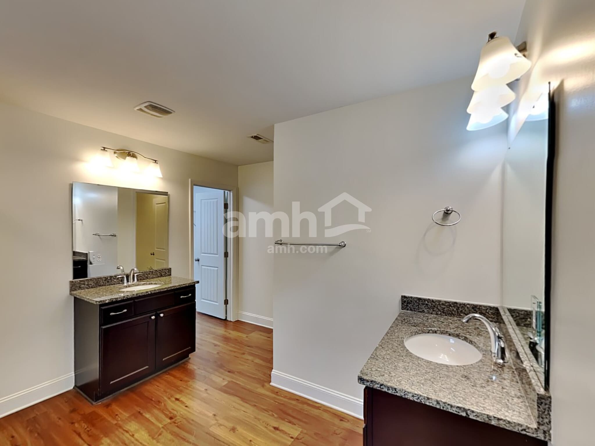 Building Photo - 1007 Monitor Ct