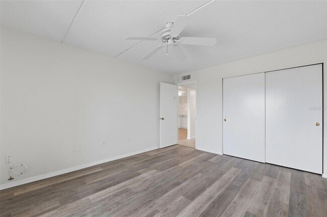 Building Photo - 12760 Indian Rocks Rd