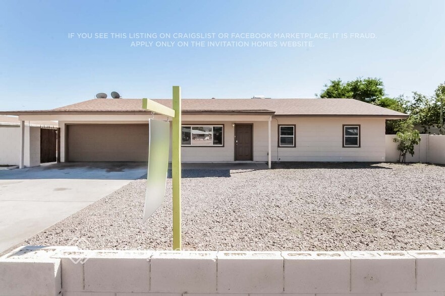 Primary Photo - 11511 E Broadway Rd