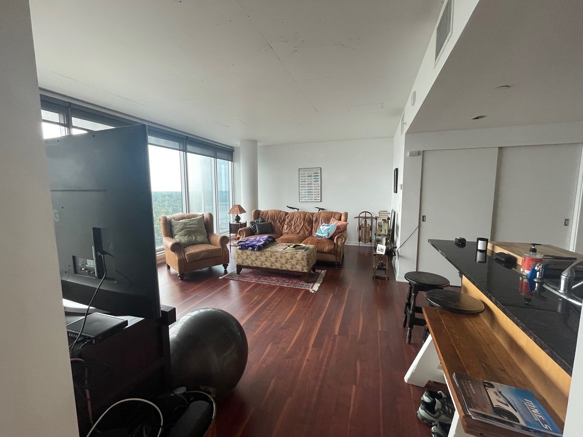 Building Photo - 8151 33rd Ave S