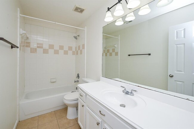 Building Photo - 25007 Ivy Trace Ln
