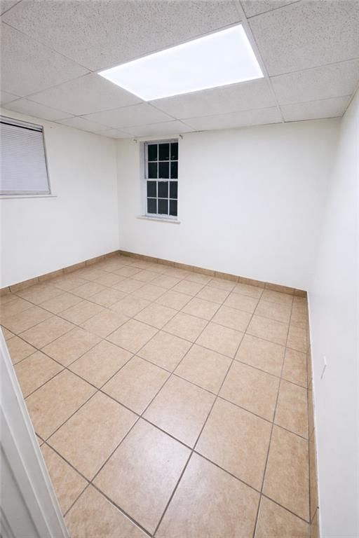 Building Photo - 220 Sandy Springs Pl NE