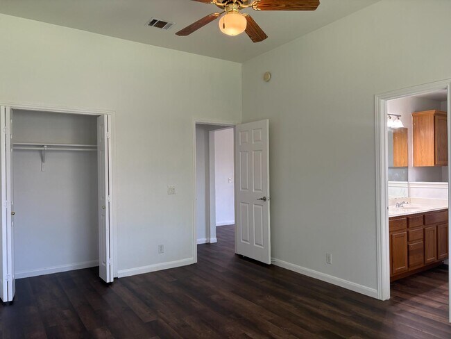Building Photo - 21112 Derby Day Ave