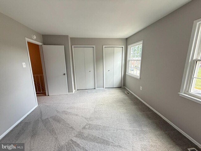 Building Photo - 2870 Beechtree Ln