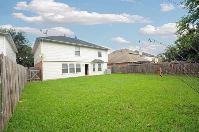 Building Photo - 16127 Eaglewood Spring Ct