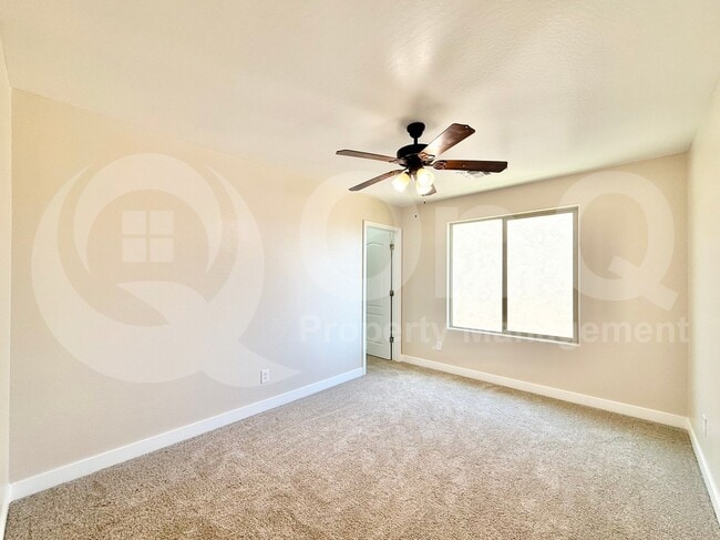 Building Photo - 10631 E Sunflower Ln