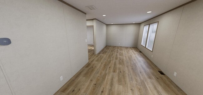 Building Photo - 217 Maple